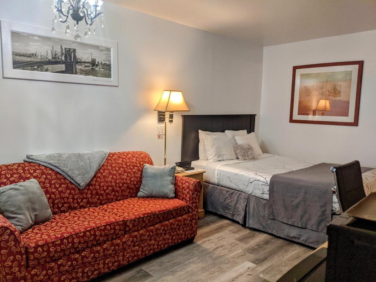 Skyview Motel - Prairie du Sac Zewnętrze zdjęcie