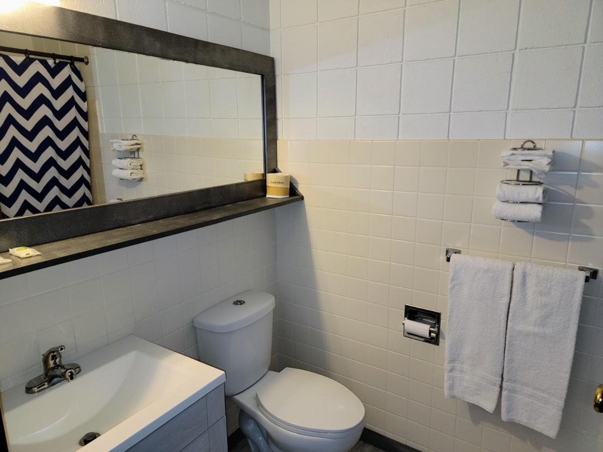 Skyview Motel - Prairie du Sac Zewnętrze zdjęcie