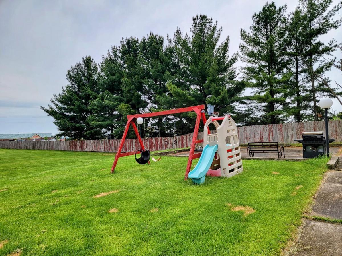 Skyview Motel - Prairie du Sac Zewnętrze zdjęcie